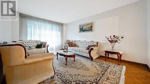 77 Flowertown Avenue, Brampton (Northwood Park), ON - Indoor Photo Showing Living Room