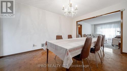 77 Flowertown Avenue, Brampton (Northwood Park), ON - Indoor Photo Showing Dining Room