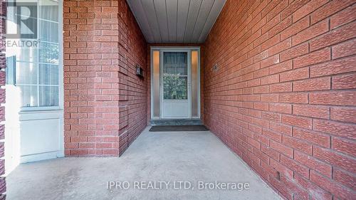 77 Flowertown Avenue, Brampton (Northwood Park), ON - Outdoor With Exterior