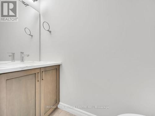 89 - 445 Ontario Street S, Milton (Timberlea), ON - Indoor Photo Showing Bathroom