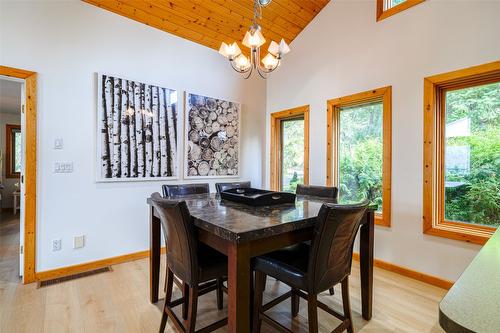 10 Candide Drive, Lumby, BC - Indoor Photo Showing Dining Room