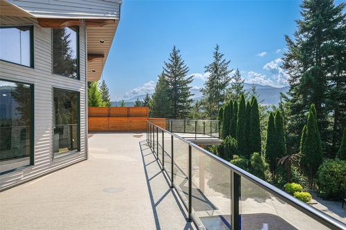 10 Candide Drive, Lumby, BC - Outdoor