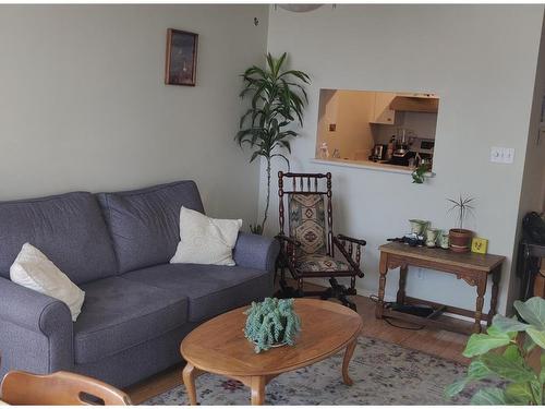 805-835 View St, Victoria, BC - Indoor Photo Showing Living Room