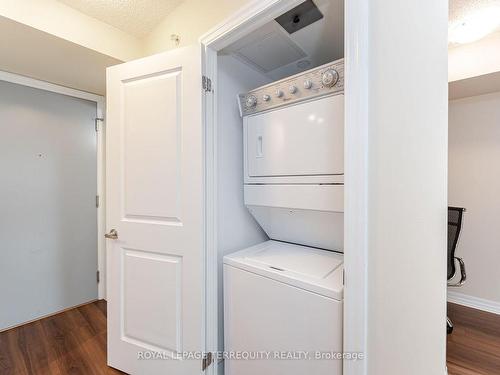 503-80 Esther Lorrie Dr, Toronto, ON - Indoor Photo Showing Laundry Room