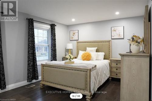 6369 Bracken Street N, Niagara Falls, ON - Indoor Photo Showing Bedroom