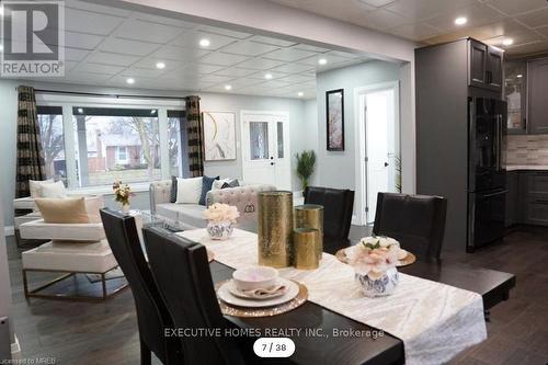 6369 Bracken Street N, Niagara Falls, ON - Indoor Photo Showing Dining Room