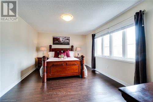 463 Etheridge Avenue, Milton (Ford), ON - Indoor Photo Showing Bedroom