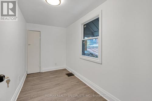 126 Harmony Avenue, Hamilton, ON - Indoor Photo Showing Other Room