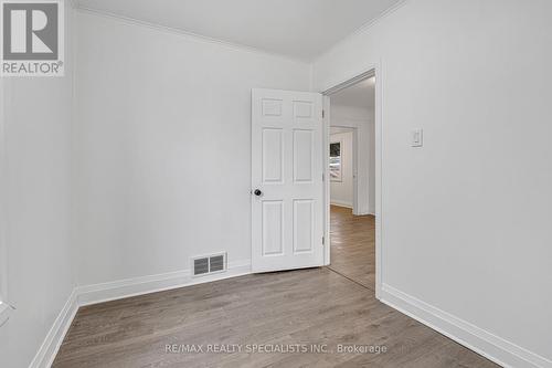 126 Harmony Avenue, Hamilton, ON - Indoor Photo Showing Other Room