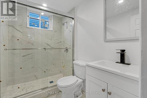 126 Harmony Avenue, Hamilton, ON - Indoor Photo Showing Bathroom