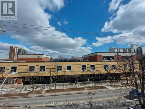 70 Lansdowne Avenue, Toronto (Roncesvalles), ON - Outdoor