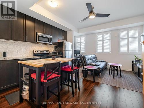 3A - 867 Wilson Avenue, Toronto (Downsview-Roding-Cfb), ON - Indoor Photo Showing Kitchen