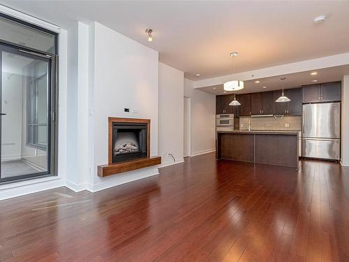 404-788 Humboldt St, Victoria, BC - Indoor With Fireplace