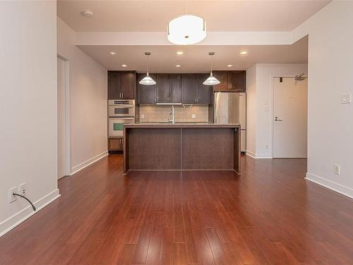 404-788 Humboldt St, Victoria, BC - Indoor Photo Showing Kitchen