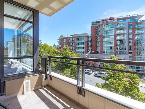 404-788 Humboldt St, Victoria, BC - Outdoor