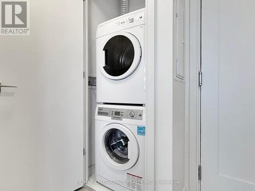 4504 - 50 Charles Street E, Toronto (Church-Yonge Corridor), ON - Indoor Photo Showing Laundry Room