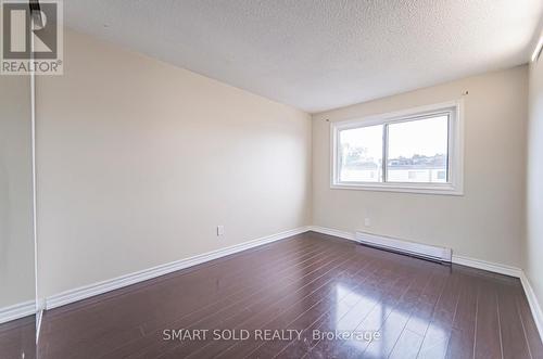 244 Milestone Crescent, Aurora, ON - Indoor Photo Showing Other Room