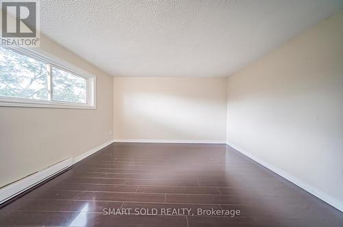 244 Milestone Crescent, Aurora, ON - Indoor Photo Showing Other Room