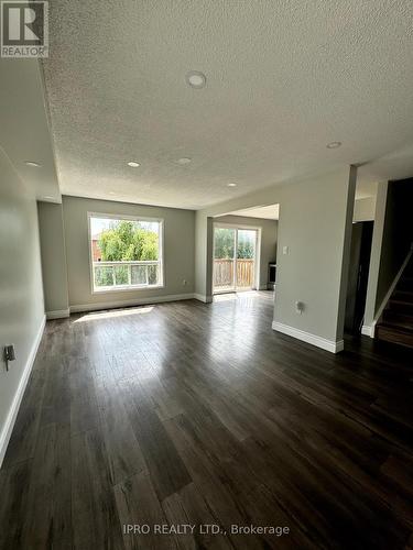 52 Dunsmore Lane, Barrie (Georgian Drive), ON - Indoor Photo Showing Living Room