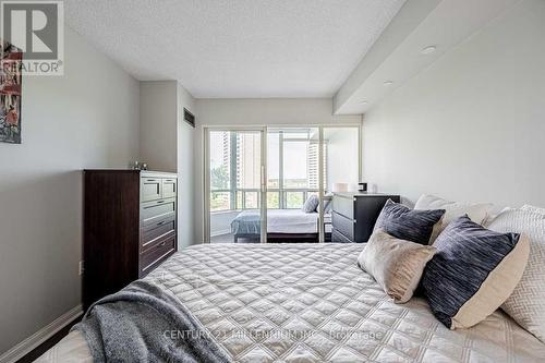 809 - 3 Hickory Tree Road, Toronto (Weston), ON - Indoor Photo Showing Bedroom