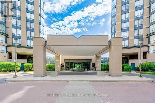 809 - 3 Hickory Tree Road, Toronto (Weston), ON - Outdoor With Facade