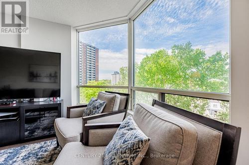 809 - 3 Hickory Tree Road, Toronto (Weston), ON - Indoor