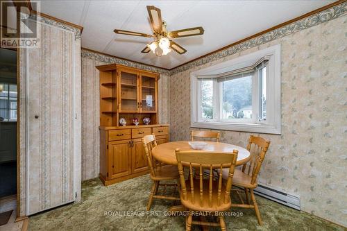 50 Hawthorne Drive, Innisfil, ON - Indoor Photo Showing Dining Room