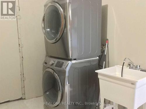 4 - 173 King Street E, Hamilton (Beasley), ON - Indoor Photo Showing Laundry Room