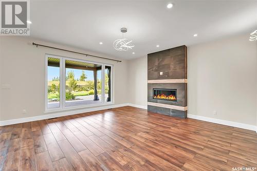 351 Arscott Crescent, Saskatoon, SK - Indoor Photo Showing Living Room With Fireplace