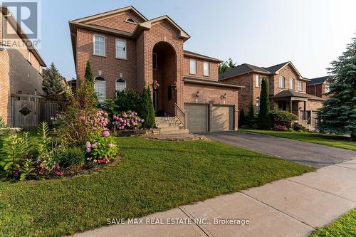 11 Imperial Crown Lane, Barrie (Innis-Shore), ON - Outdoor With Facade