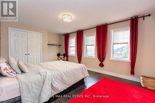 11 Imperial Crown Lane, Barrie (Innis-Shore), ON - Indoor Photo Showing Bedroom