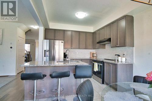 61 Queen Mary Boulevard, Hamilton (Stoney Creek), ON - Indoor Photo Showing Kitchen With Upgraded Kitchen