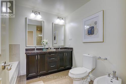 48 Clairtrell Road, Toronto (Willowdale East), ON - Indoor Photo Showing Bathroom