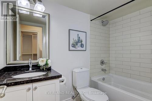 48 Clairtrell Road, Toronto (Willowdale East), ON - Indoor Photo Showing Bathroom