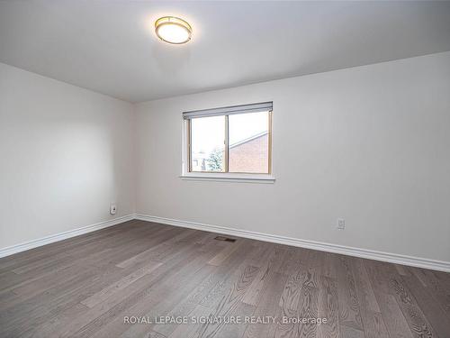 16 Corvus Starway, Toronto, ON - Indoor Photo Showing Other Room