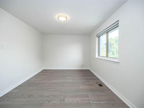 16 Corvus Starway, Toronto, ON - Indoor Photo Showing Other Room