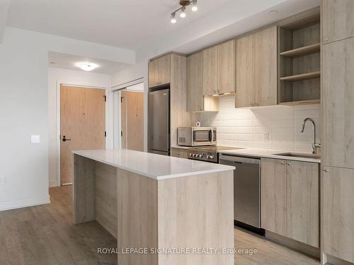 525-50 George Butchart Dr, Toronto, ON - Indoor Photo Showing Kitchen With Stainless Steel Kitchen With Upgraded Kitchen