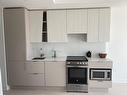 2008-3900 Confederation Pkwy, Mississauga, ON  - Indoor Photo Showing Kitchen 