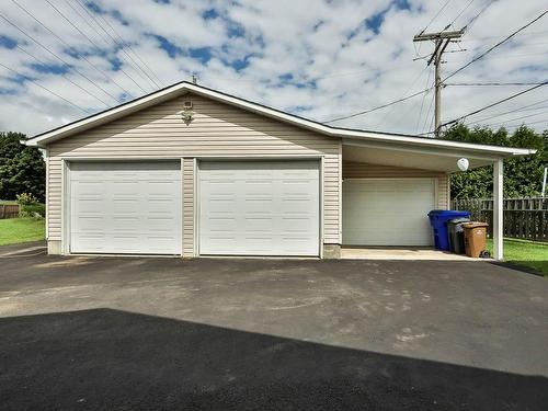 Garage - 15 Rue Payette, Gatineau (Buckingham), QC - Outdoor With Exterior