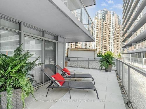 210-5500 Yonge St, Toronto, ON - Outdoor With Balcony