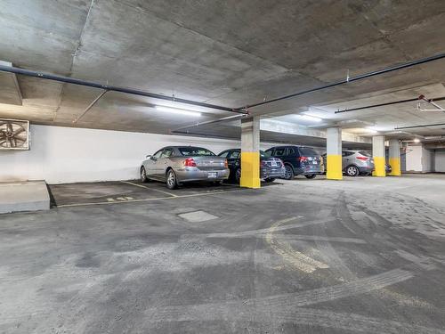 Garage - 302-355 Rue Hurteau, Dollard-Des-Ormeaux, QC - Indoor Photo Showing Garage