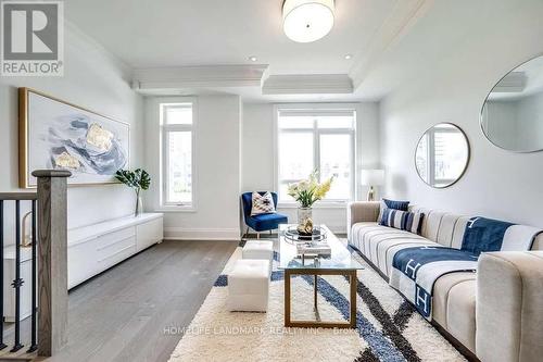 91 Feeney Lane, Markham, ON - Indoor Photo Showing Living Room