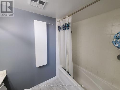 1603 - 3939 Duke Of York Boulevard, Mississauga, ON - Indoor Photo Showing Bathroom