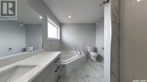 755 Delainey Court, Saskatoon, SK - Indoor Photo Showing Bathroom