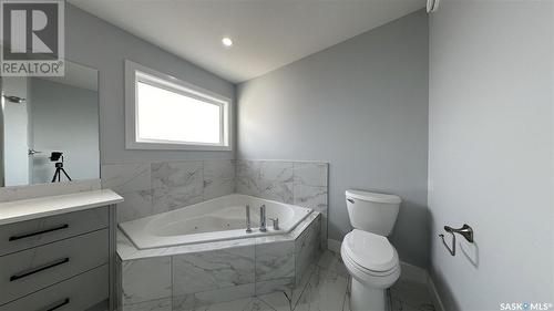 755 Delainey Court, Saskatoon, SK - Indoor Photo Showing Bathroom