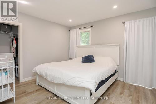 7 Willow Street, St. Thomas, ON - Indoor Photo Showing Bedroom