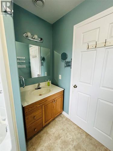 154 Sandy Point Road, Norris Arm, NL - Indoor Photo Showing Bathroom