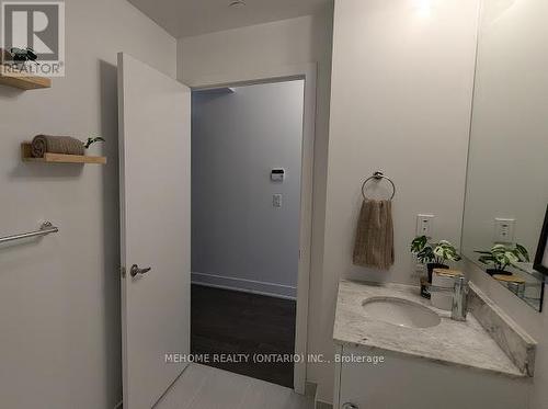 3116 - 955 Bay Street, Toronto (Bay Street Corridor), ON - Indoor Photo Showing Bathroom