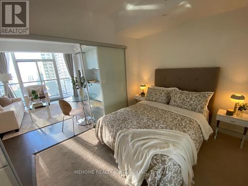 3116 - 955 Bay Street, Toronto (Bay Street Corridor), ON - Indoor Photo Showing Bedroom