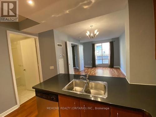 413 - 85 Bloor Street, Toronto (Church-Yonge Corridor), ON - Indoor Photo Showing Kitchen With Double Sink